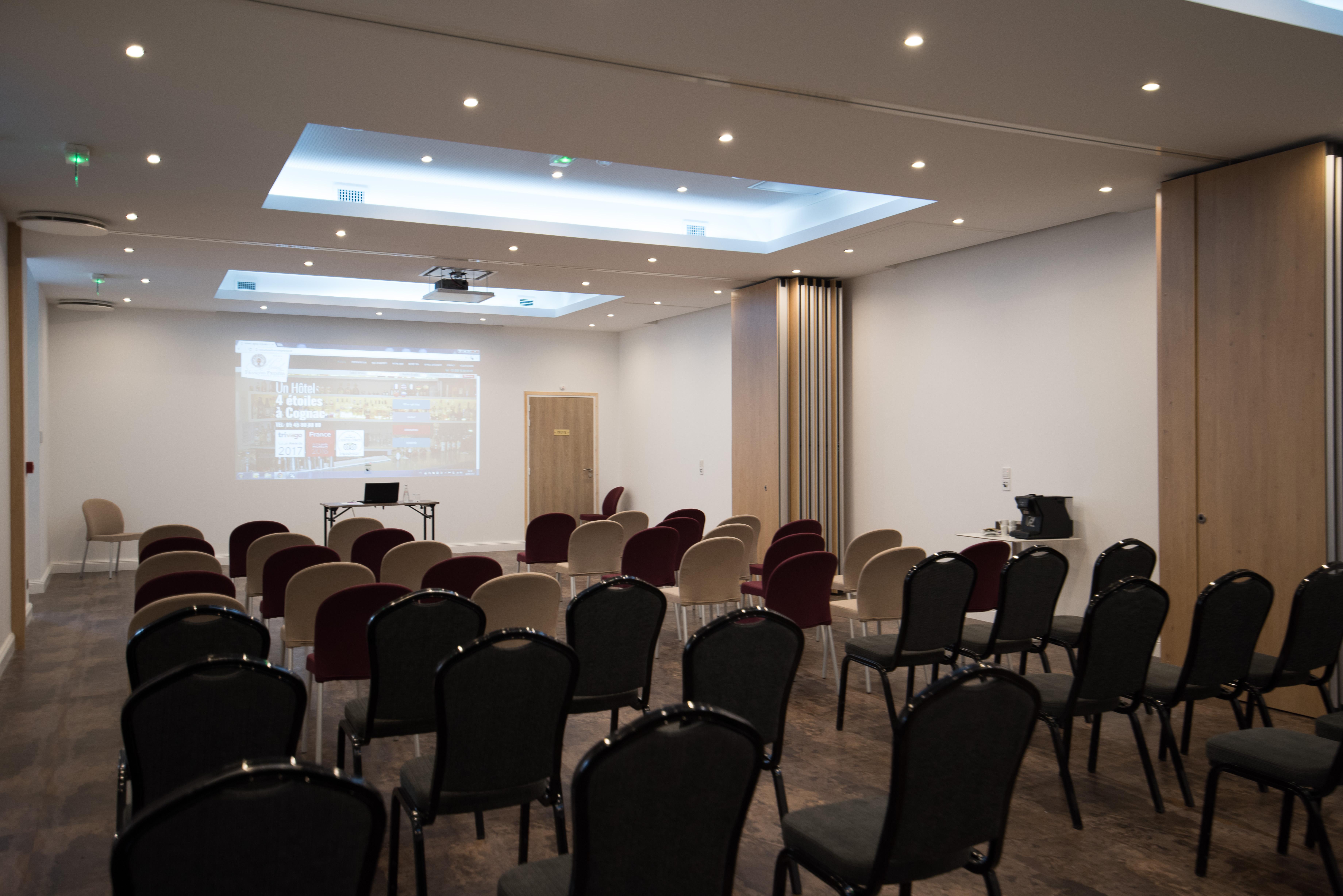 Hotel Francois Premier Cognac Centre Екстериор снимка