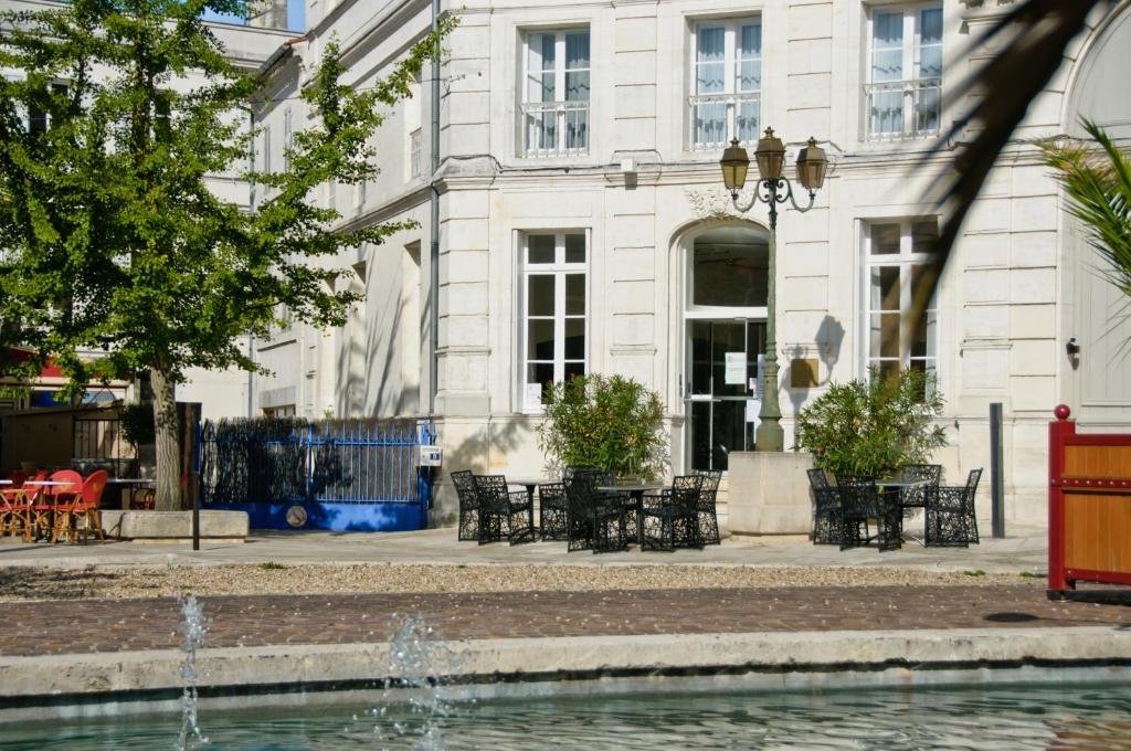 Hotel Francois Premier Cognac Centre Екстериор снимка