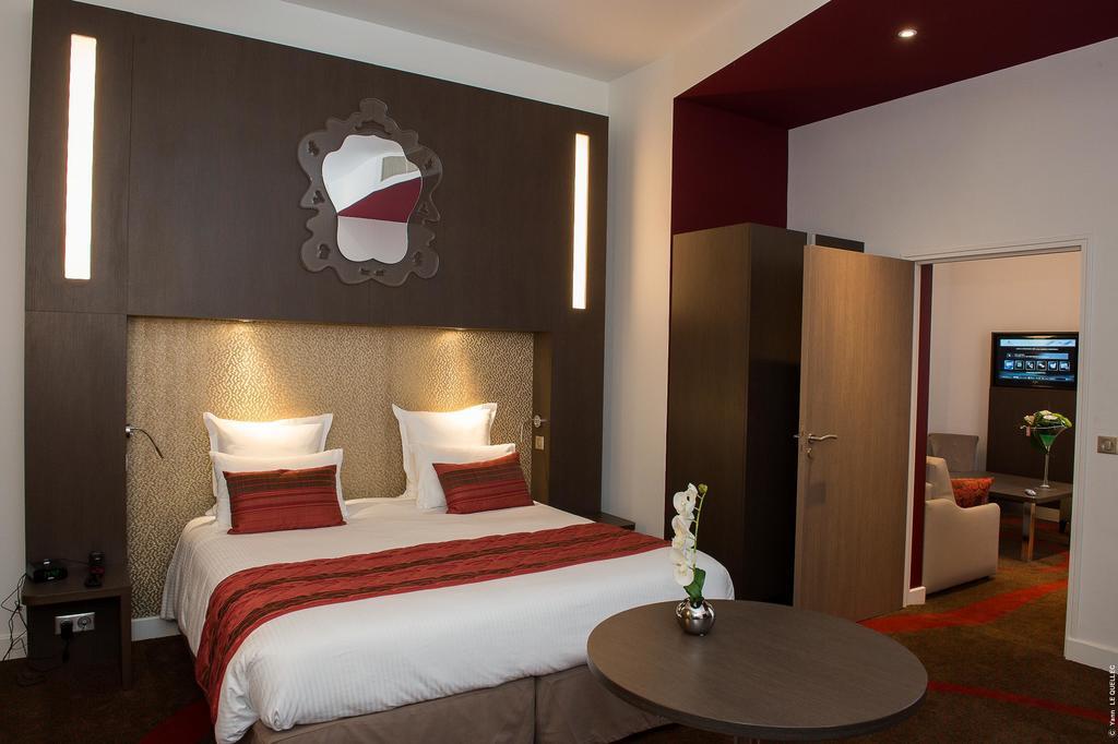 Hotel Francois Premier Cognac Centre Стая снимка