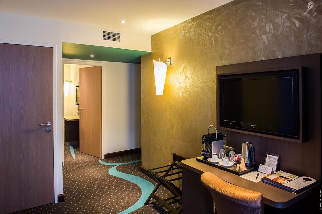Hotel Francois Premier Cognac Centre Стая снимка