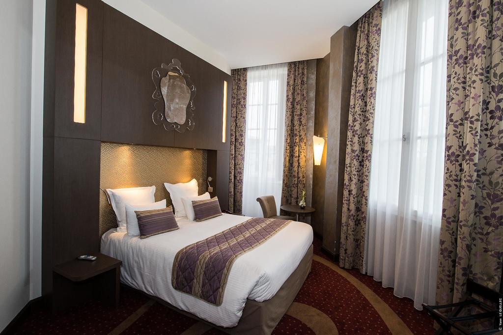 Hotel Francois Premier Cognac Centre Стая снимка